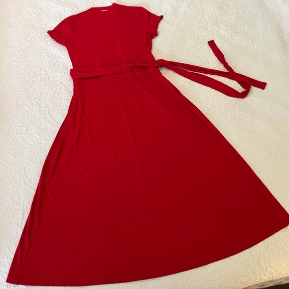 Michaels Kors - Red v-neck Faux Wrap, cap sleeve, hi-low dress - Picture 2 of 7